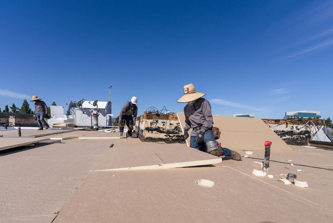 How Big Is a Roofing Square? A Homeowner’s Guide to Roofing Measurements