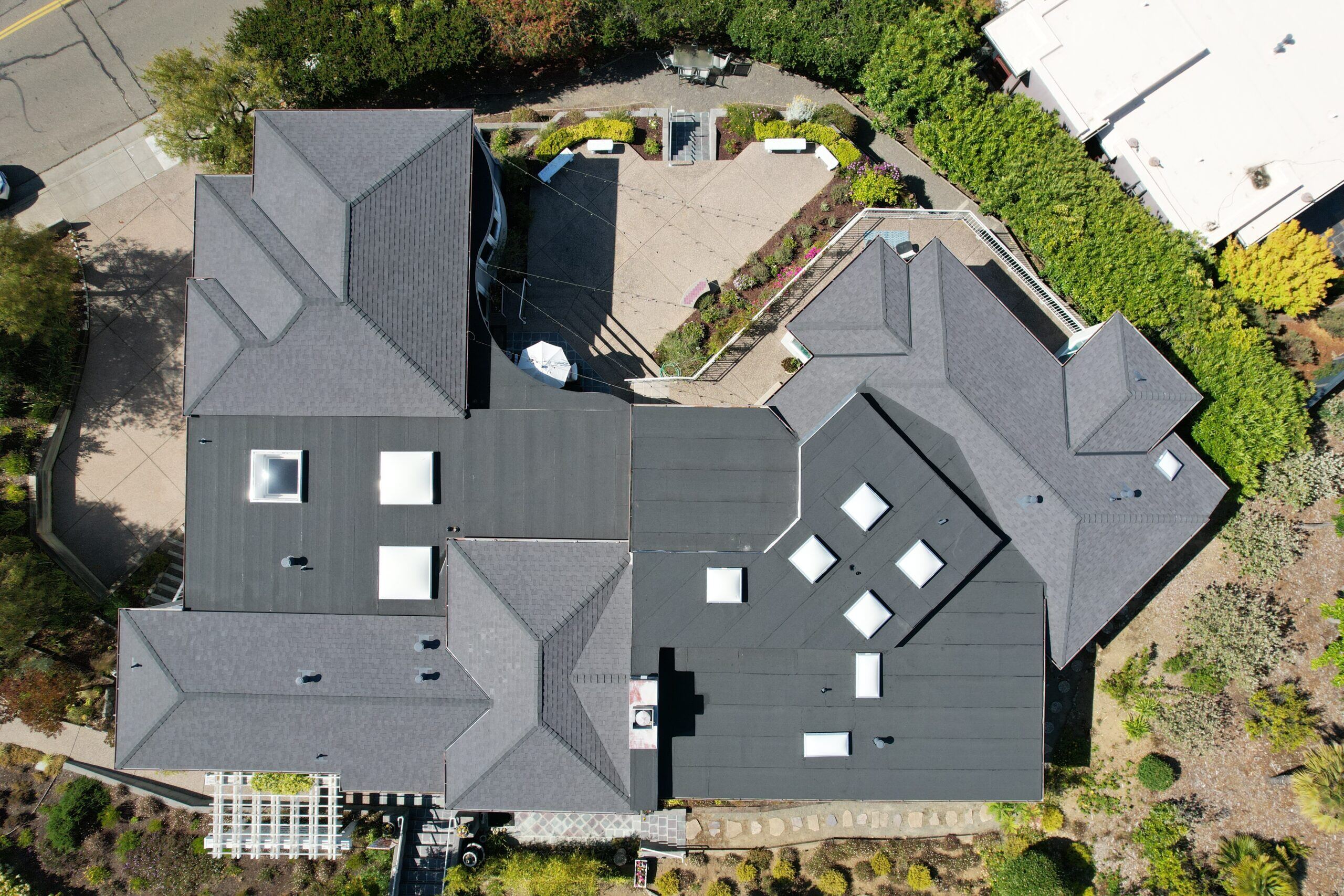 Choosing the Right Roofing Contractor in Berkeley, CA - Symplify